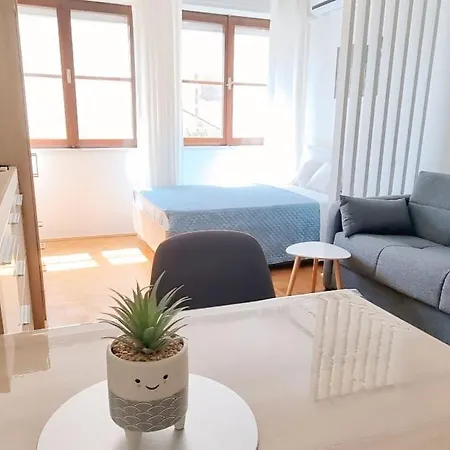 Karolina Apartment *