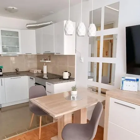 Karolina Apartment Zadar