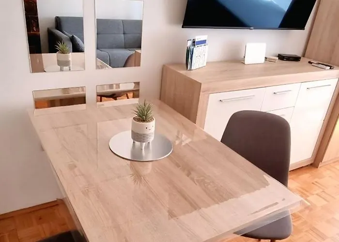 Karolina Apartment *